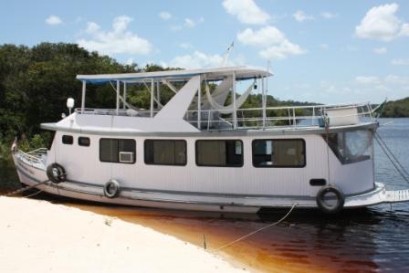 cruise Private Boat Expeditions